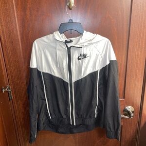 Nike zip up windbreaker